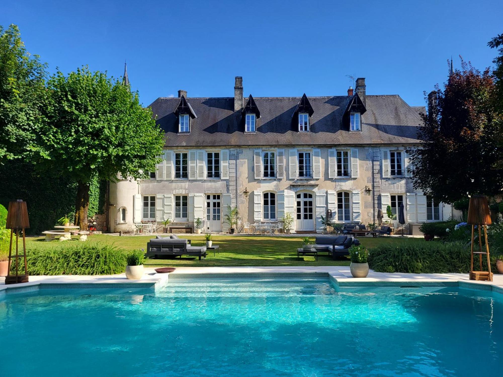 Logis Des Tourelles Bed and Breakfast Cognac Eksteriør billede